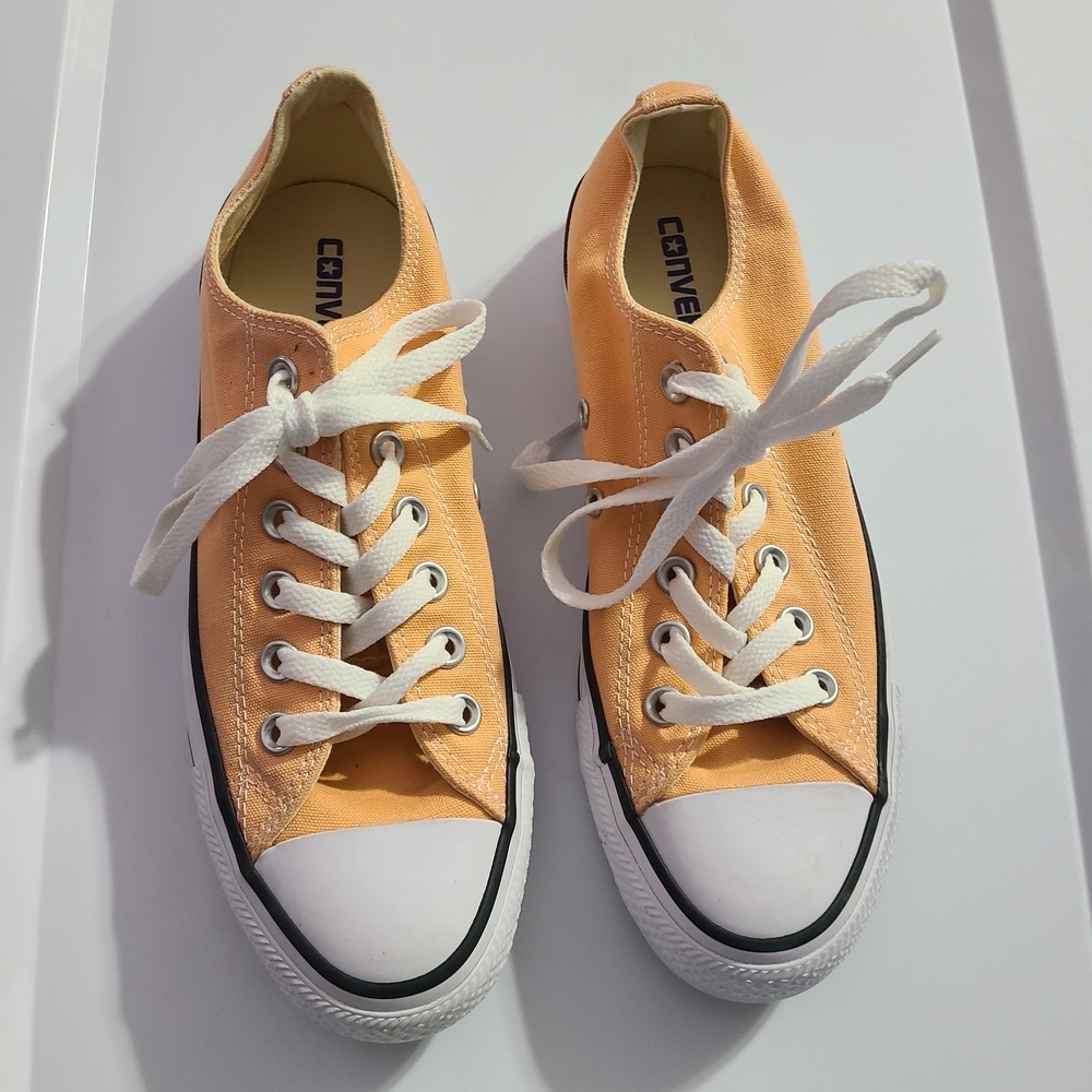 Converse Cream‎ Canvas Sneakers